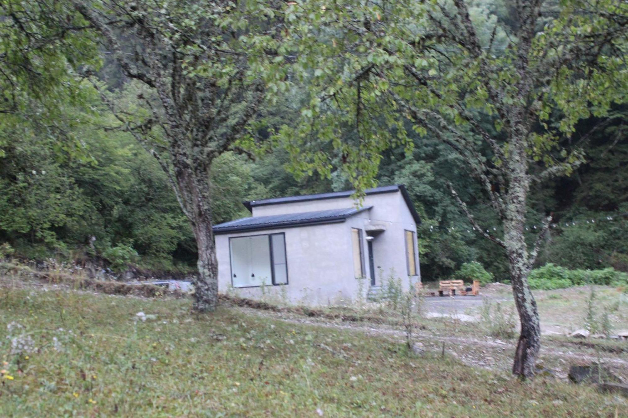 Cozy House In The Forest 보르조미 외부 사진
